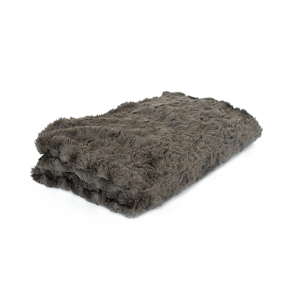 Faux Fur Cozy Throw + Duvet Weighting Comforts